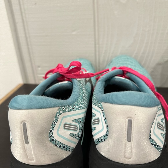 Brooks Ghost Tennis Shoes - Picture 3 of 9